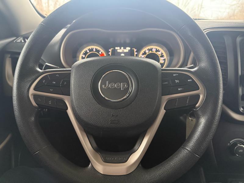 used 2018 Jeep Cherokee car, priced at $11,995