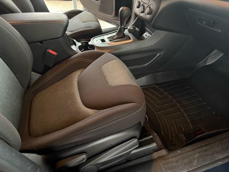 used 2018 Jeep Cherokee car, priced at $11,995