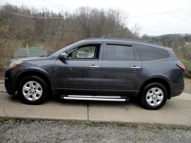 used 2014 Chevrolet Traverse car, priced at $14,995