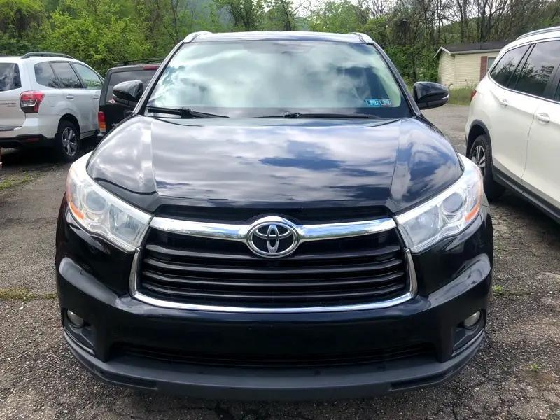used 2014 Toyota Highlander car, priced at $11,995
