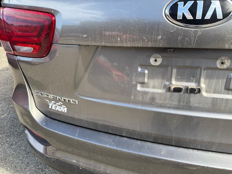 Gray 2019 Kia Sorento LX