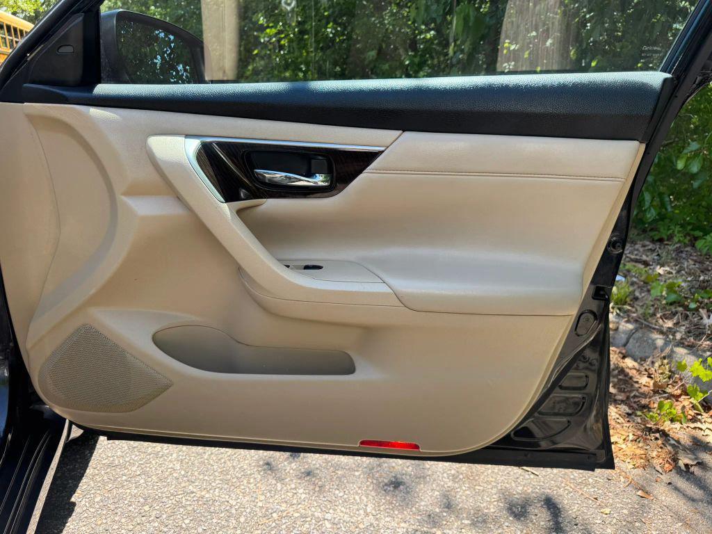 used 2015 Nissan Altima car, priced at $5,500
