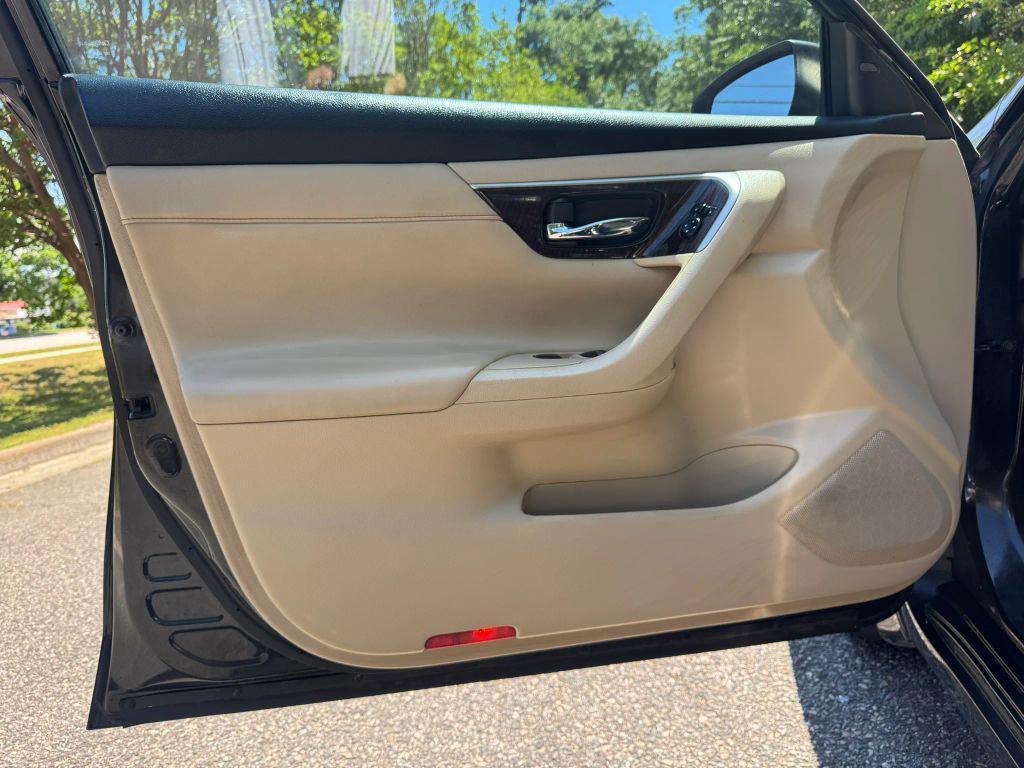 used 2015 Nissan Altima car, priced at $5,500