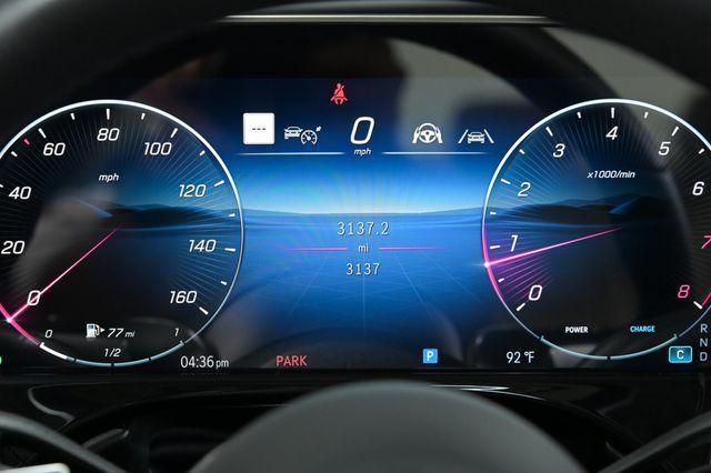 Mercedes-Benz E-Class view 37
