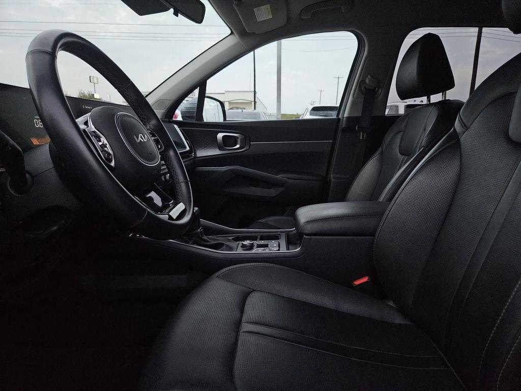 used 2024 Kia Sorento car, priced at $24,989