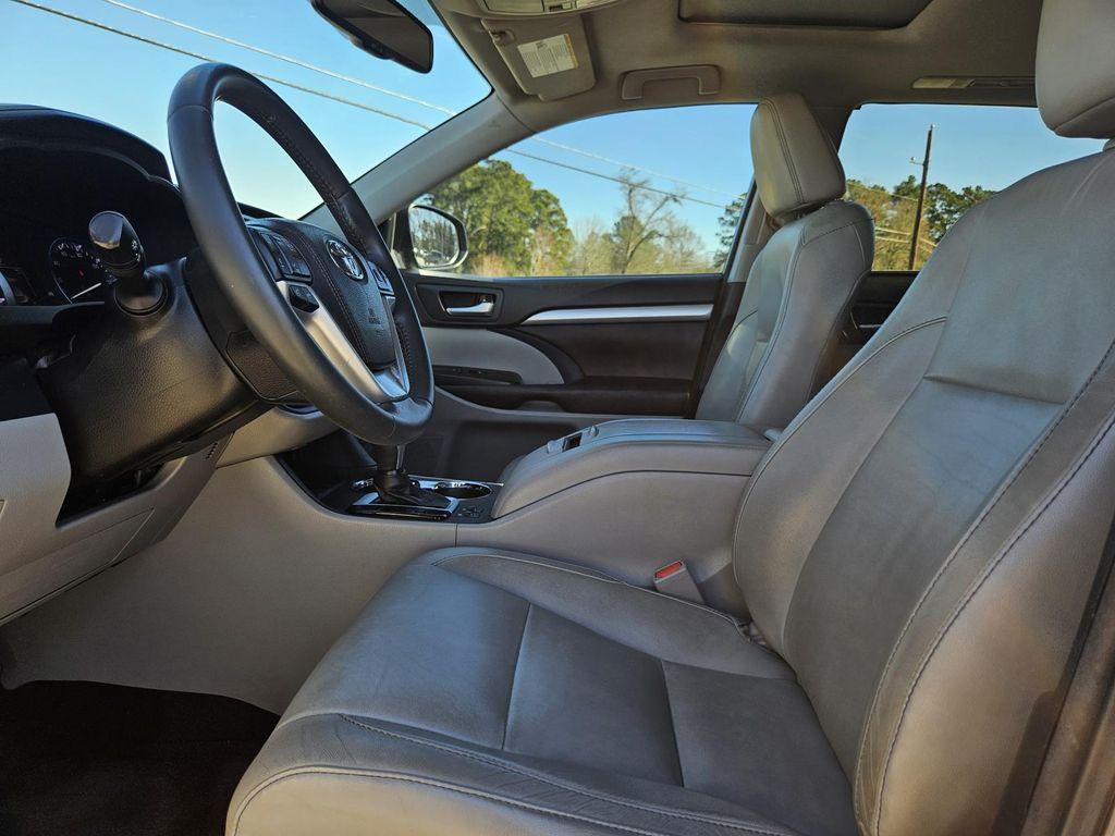 used 2016 Toyota Highlander car, priced at $15,388