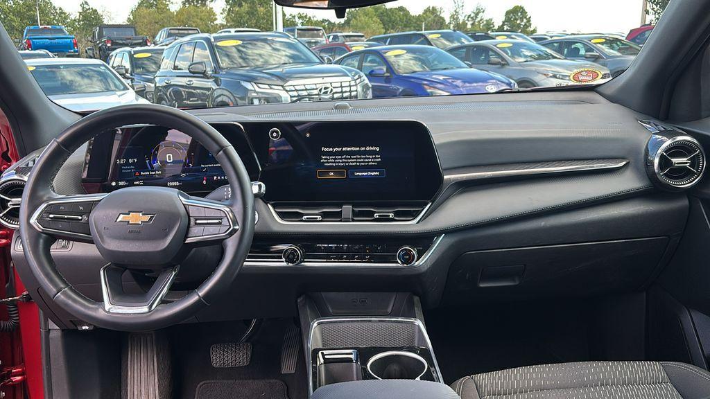 used 2025 Chevrolet Equinox car, priced at $24,435