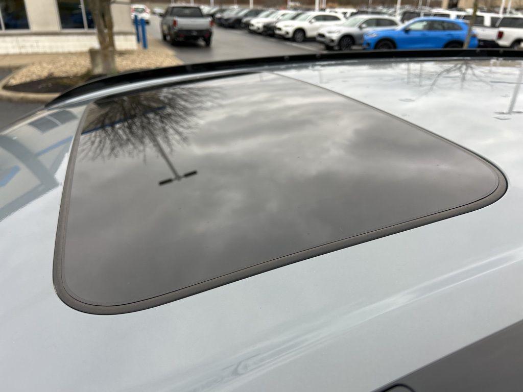 new 2026 Honda CR-V Hybrid car, priced at $40,615