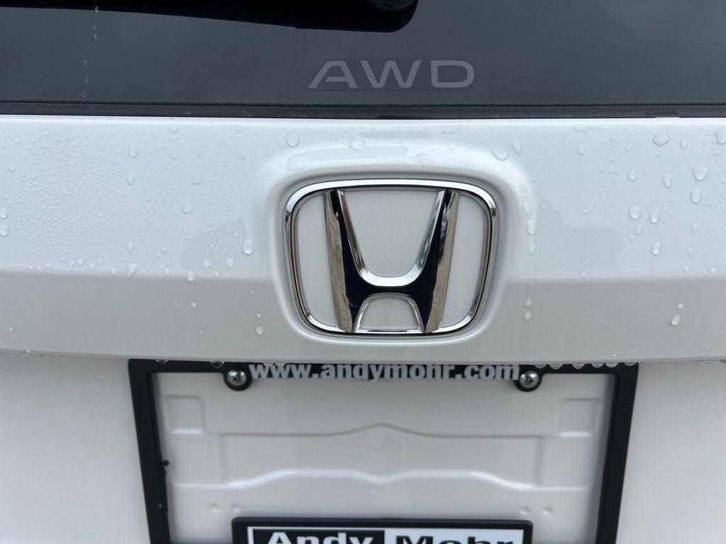 new 2026 Honda CR-V Hybrid car, priced at $40,615