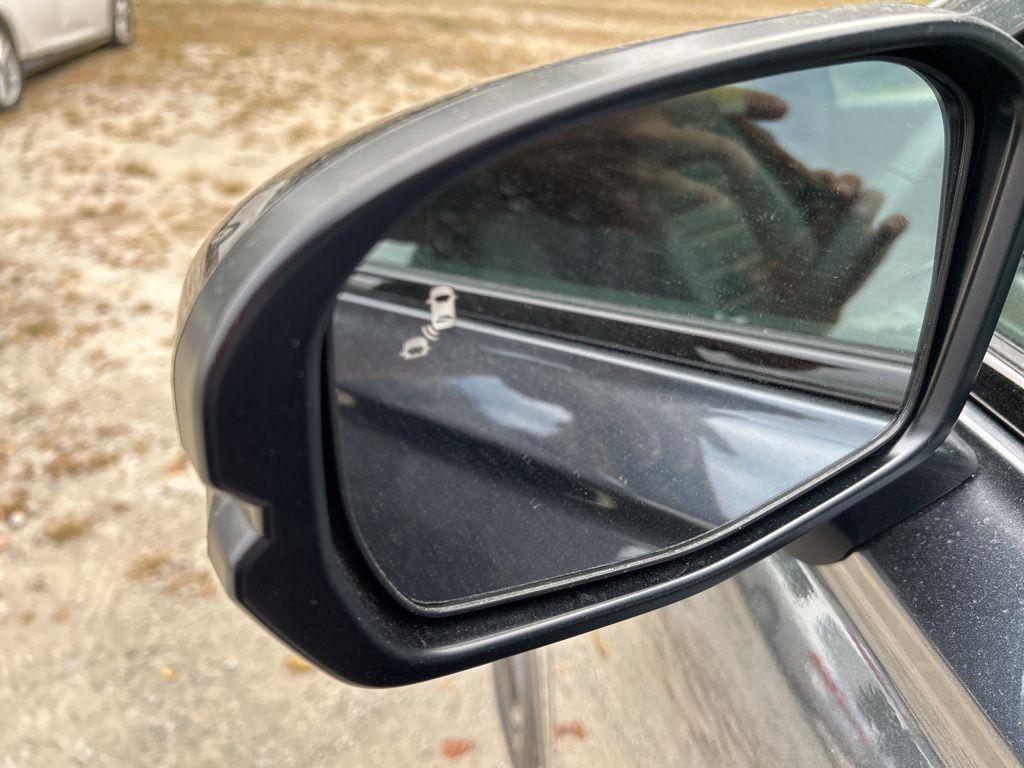 new 2026 Honda CR-V Hybrid car, priced at $40,183