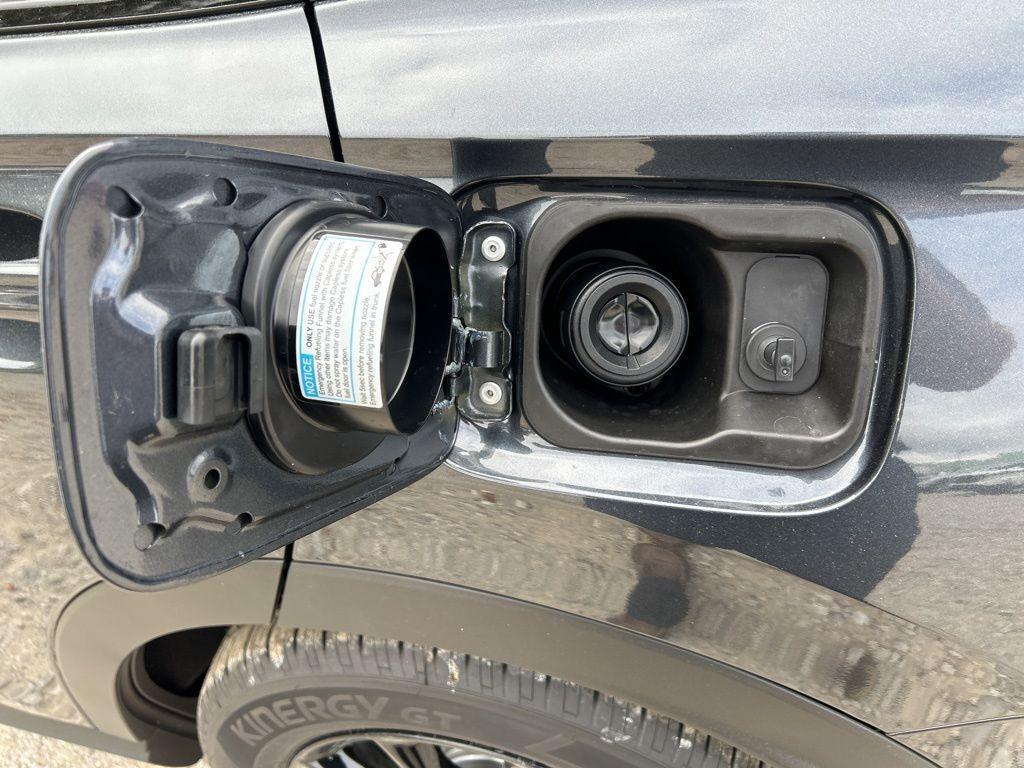 new 2026 Honda CR-V Hybrid car, priced at $40,183