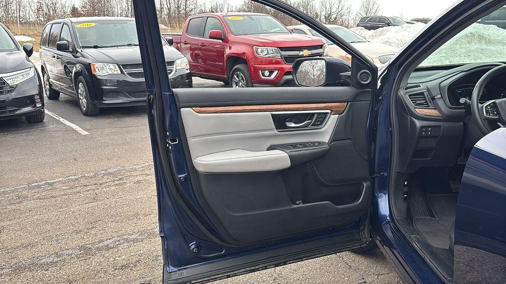 used 2019 Honda CR-V car, priced at $23,697