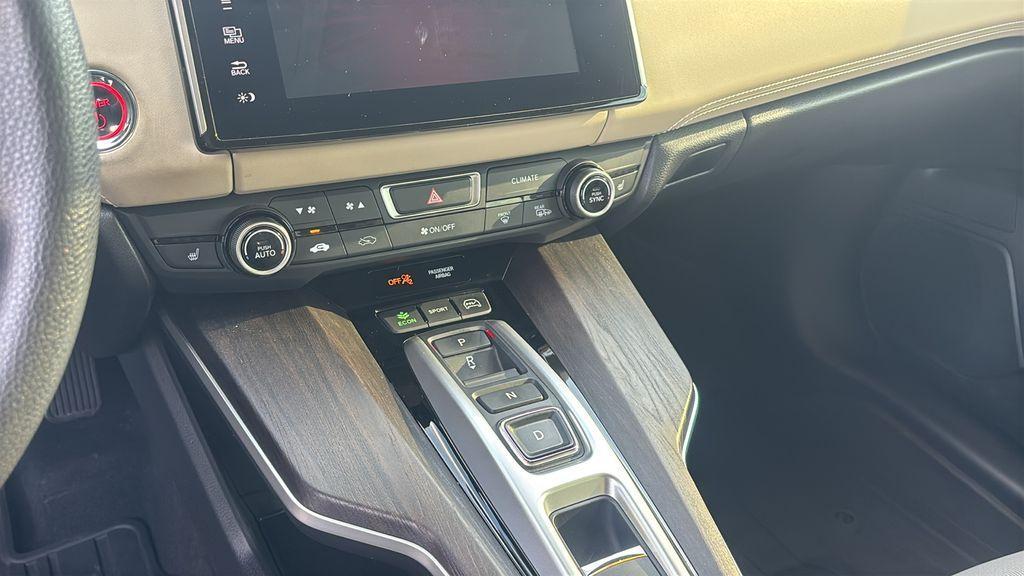 used 2018 Honda Clarity Plug-In Hybrid car, priced at $23,992