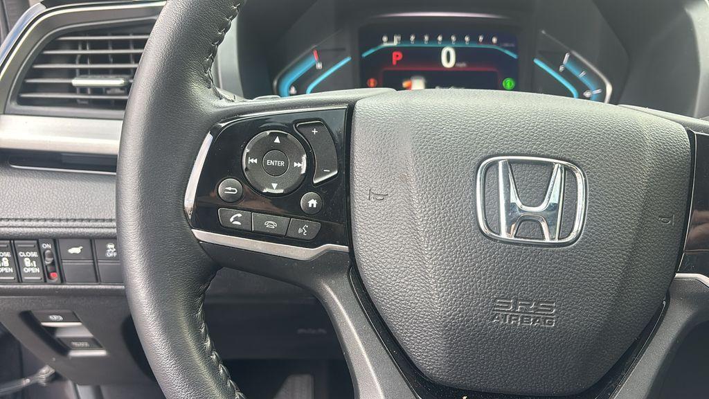 used 2024 Honda Odyssey car, priced at $38,416