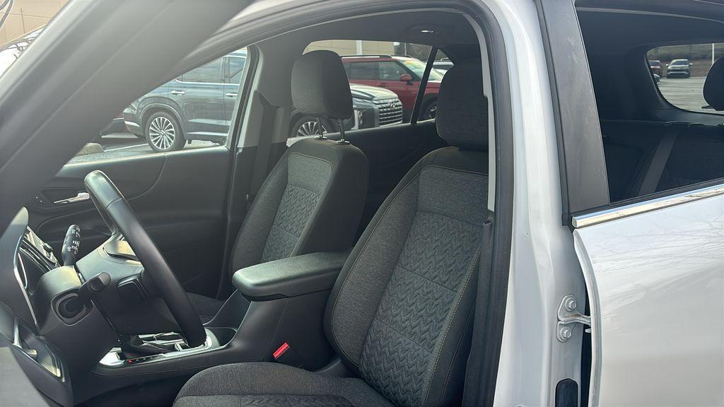 used 2023 Chevrolet Equinox car, priced at $18,271