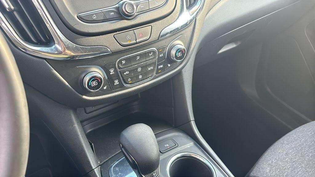 used 2023 Chevrolet Equinox car, priced at $18,271