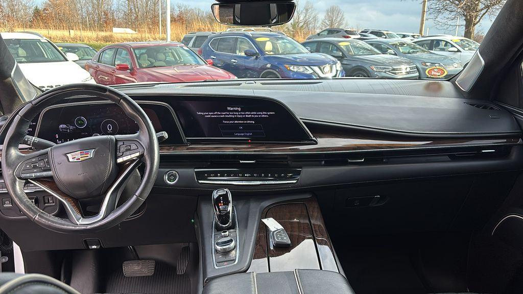 used 2022 Cadillac Escalade ESV car, priced at $63,932