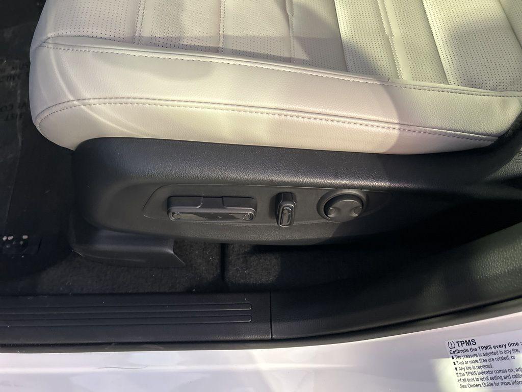 new 2026 Honda CR-V car, priced at $39,305