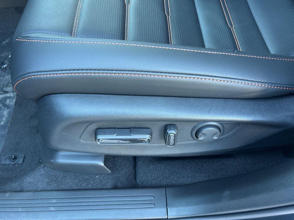 new 2026 Honda CR-V Hybrid car, priced at $40,183