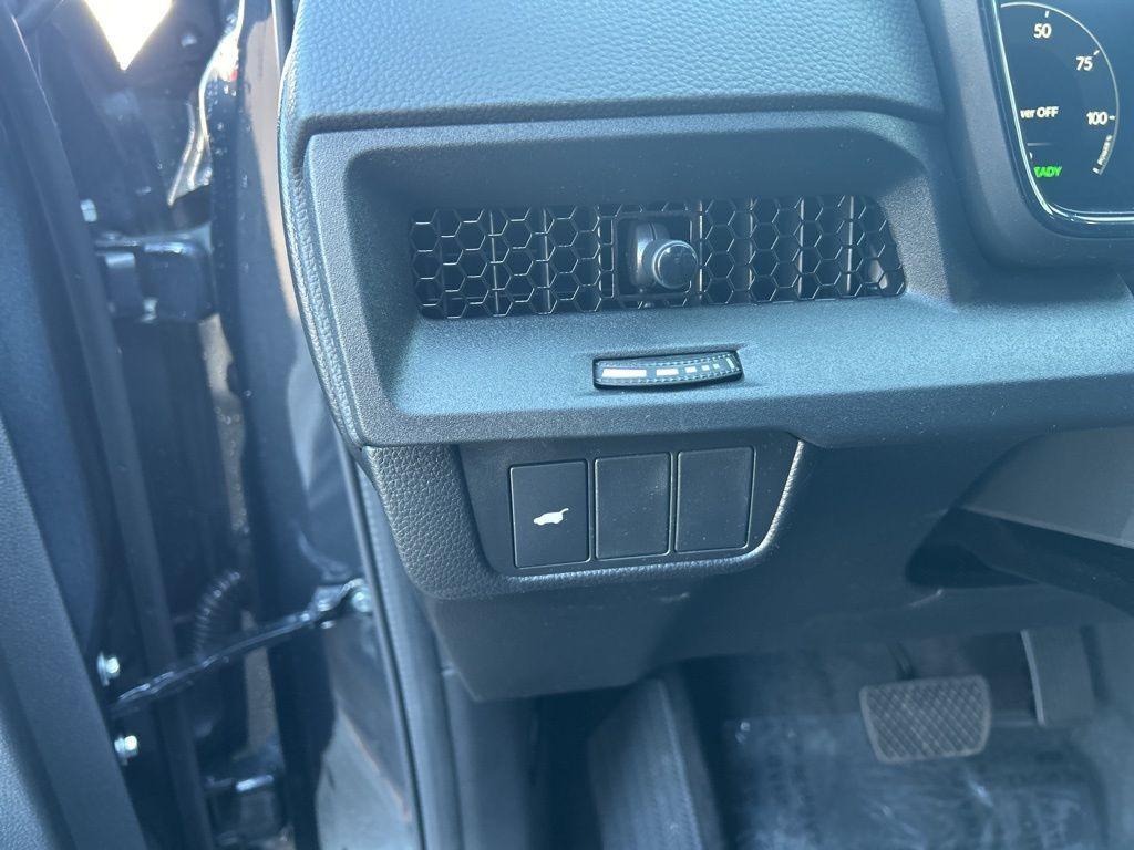 new 2026 Honda CR-V Hybrid car, priced at $40,183