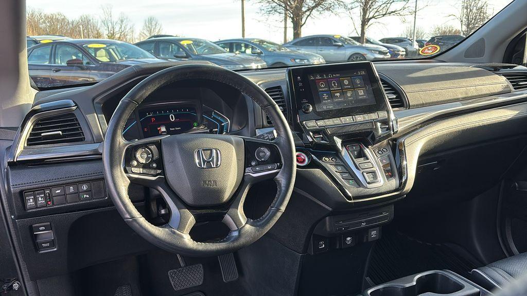used 2024 Honda Odyssey car, priced at $39,233