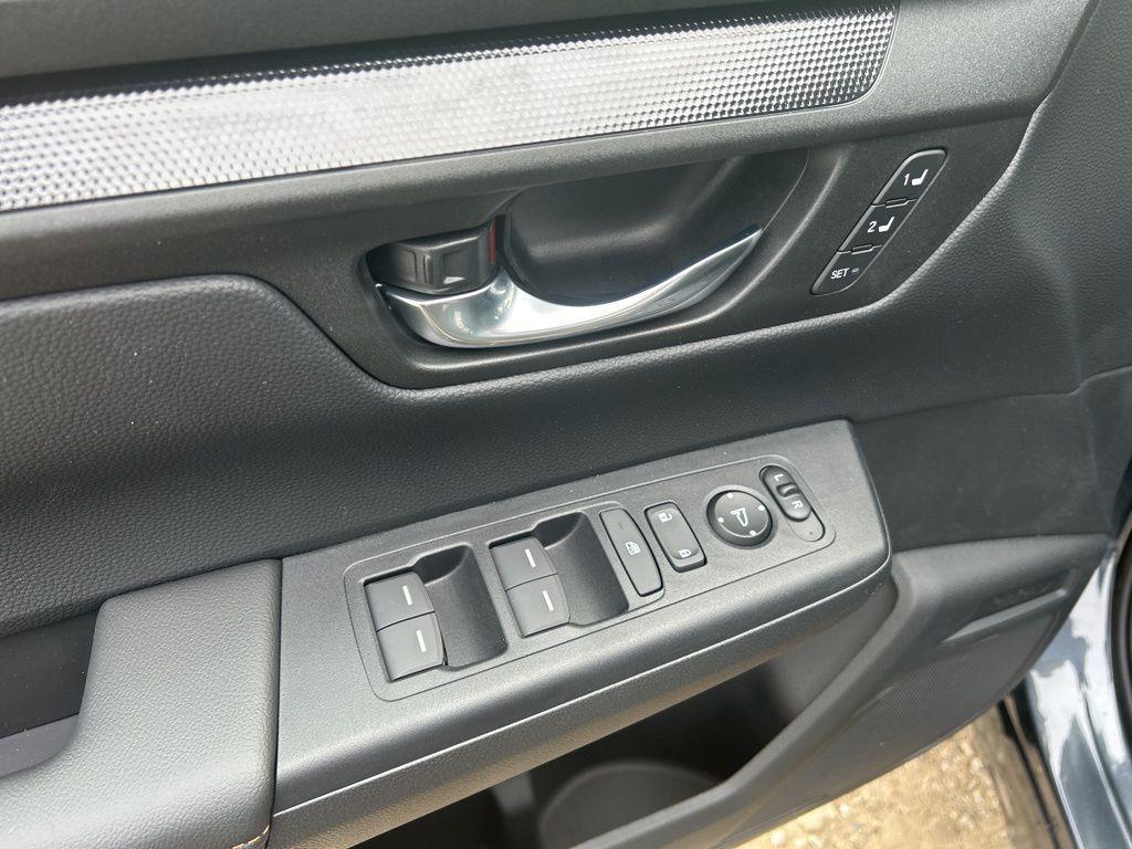 new 2026 Honda CR-V Hybrid car, priced at $40,183