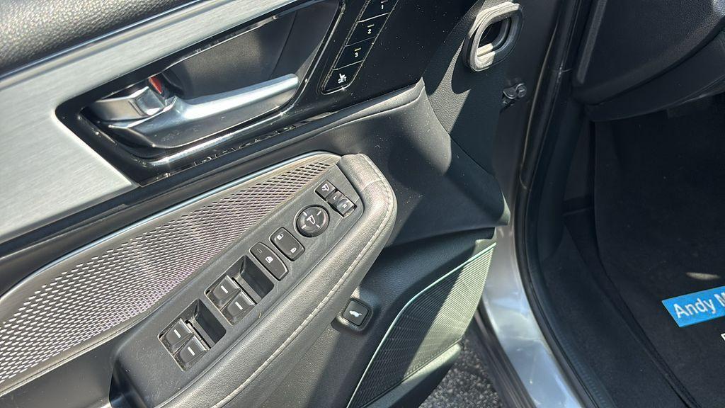 used 2023 Acura MDX car, priced at $38,356