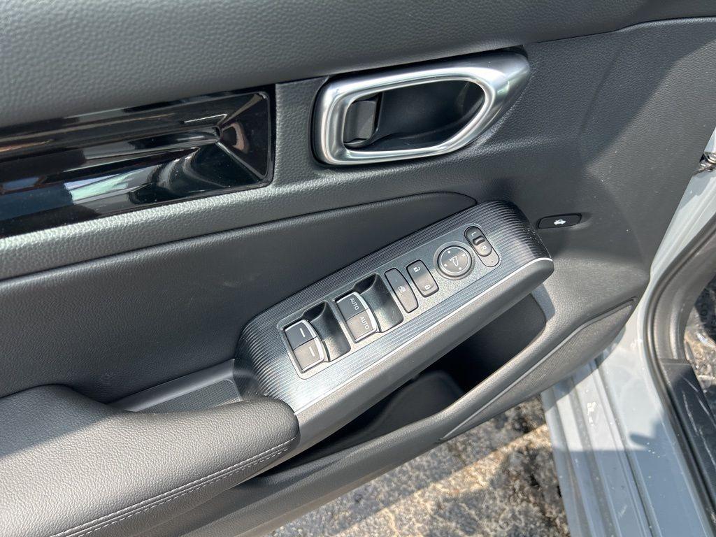 new 2026 Honda Civic Hybrid car, priced at $34,045