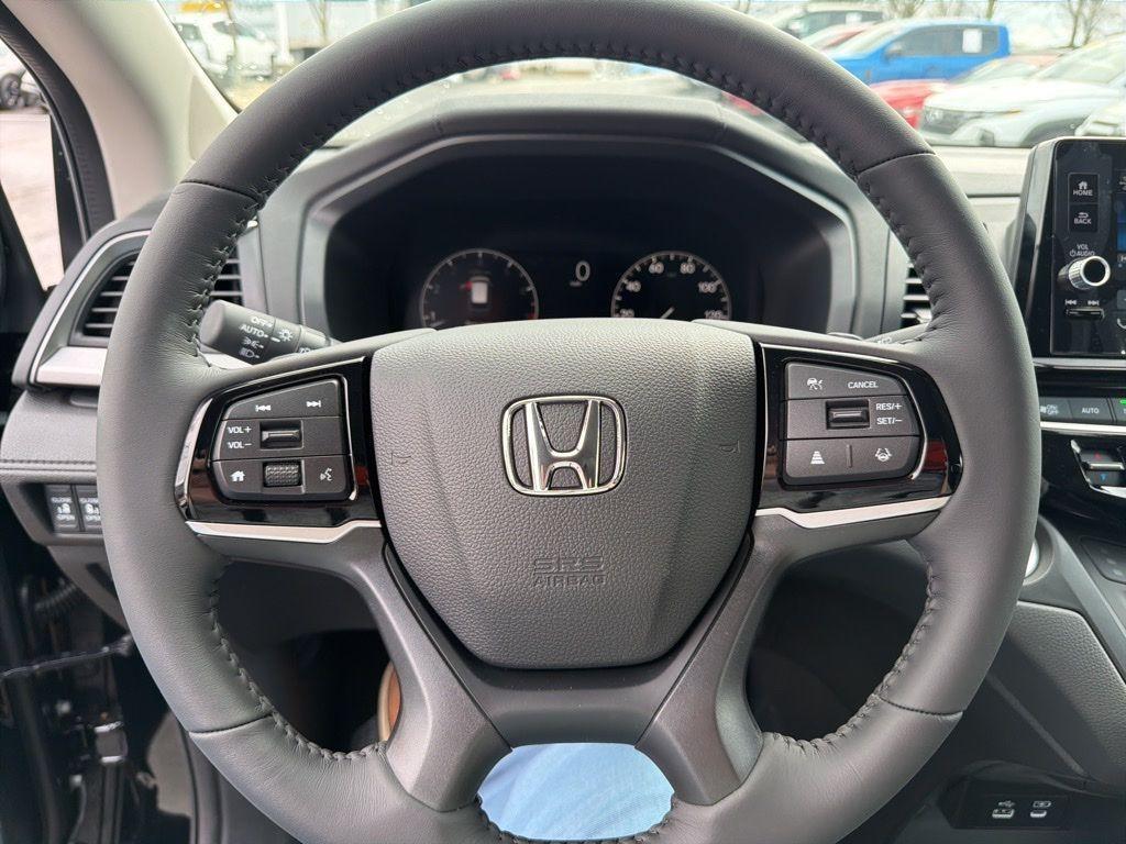 new 2026 Honda Odyssey car, priced at $42,683
