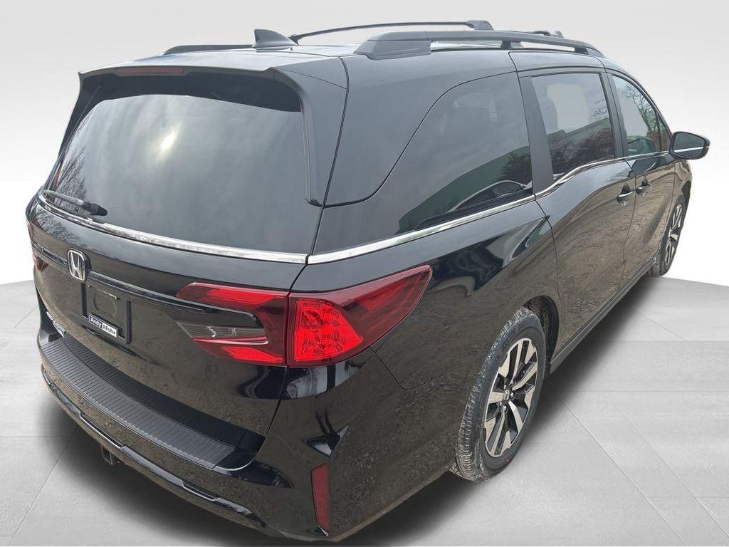 new 2026 Honda Odyssey car, priced at $43,283