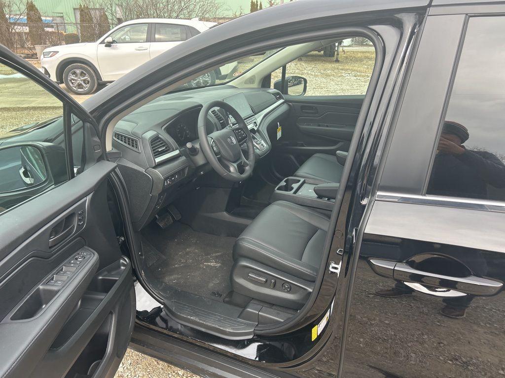 new 2026 Honda Odyssey car, priced at $43,283