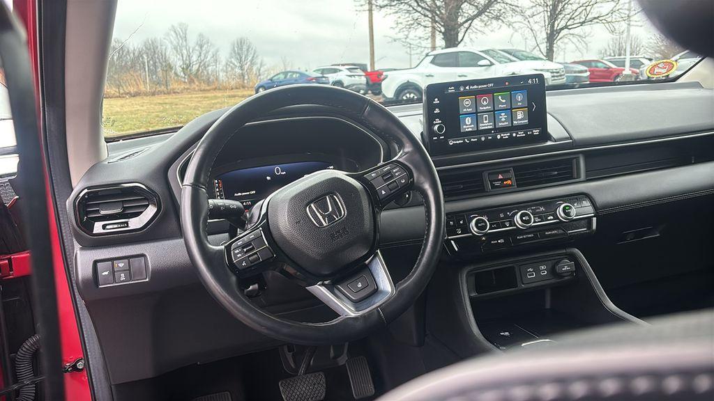 used 2024 Honda Pilot car, priced at $41,340