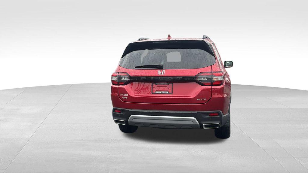 used 2024 Honda Pilot car, priced at $41,340