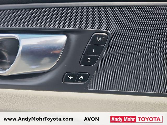used 2022 Volvo XC60 car, priced at $27,764