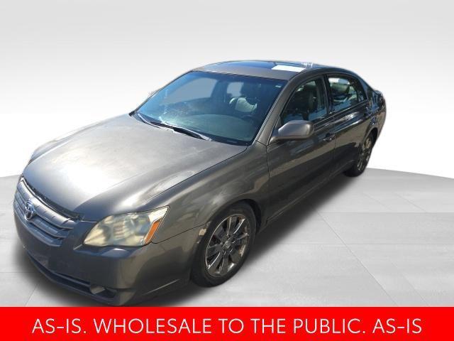 used 2005 Toyota Avalon car, priced at $4,000