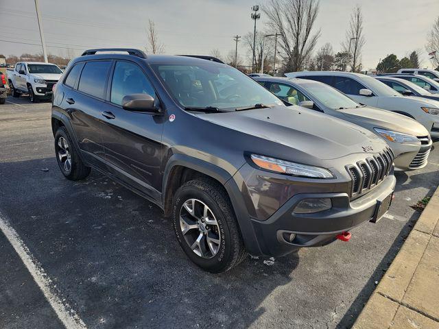 used 2014 Jeep Cherokee car, priced at $11,129