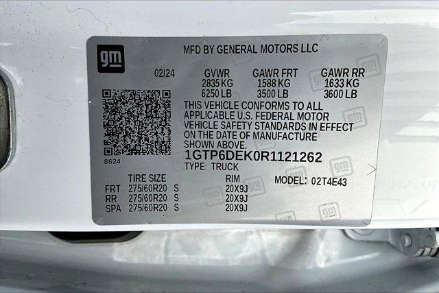 used 2024 GMC Canyon car, priced at $36,924