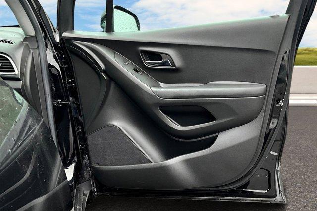 used 2022 Chevrolet Trax car, priced at $16,924