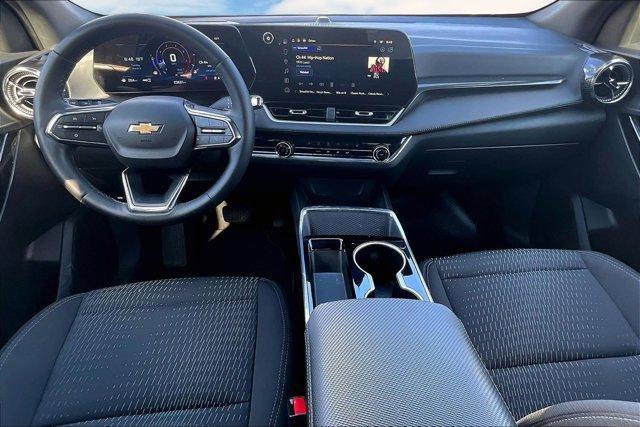 used 2025 Chevrolet Equinox car, priced at $28,924