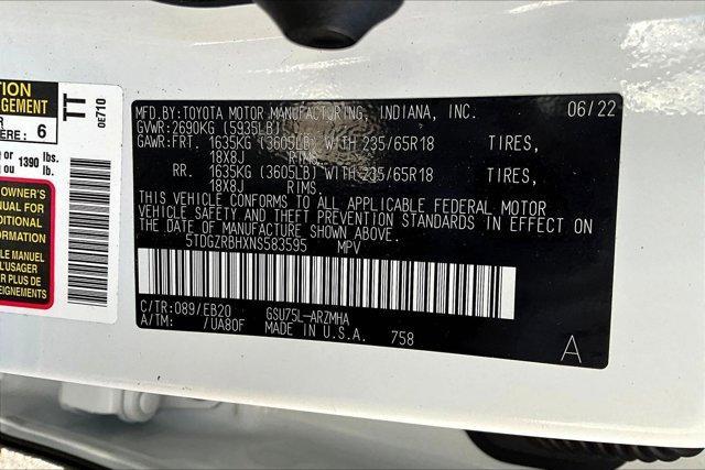 used 2022 Toyota Highlander car, priced at $32,124