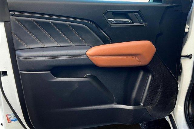 used 2024 GMC Canyon car, priced at $43,924