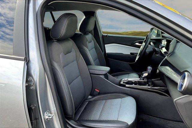 used 2025 Chevrolet Trax car, priced at $22,924