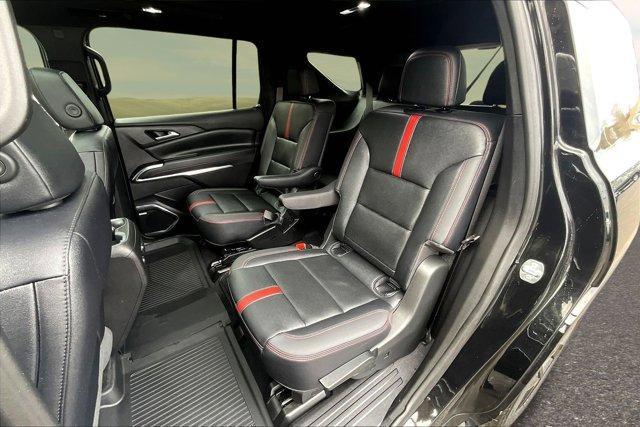 used 2025 Chevrolet Traverse car, priced at $51,924