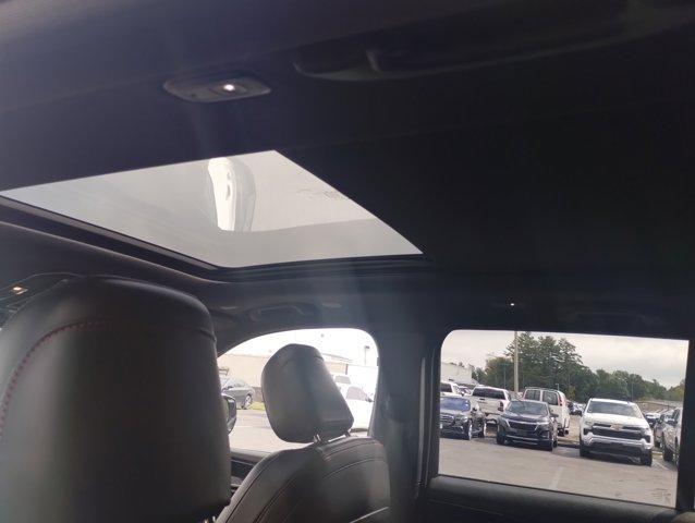 used 2022 Jeep Grand Cherokee car, priced at $33,924