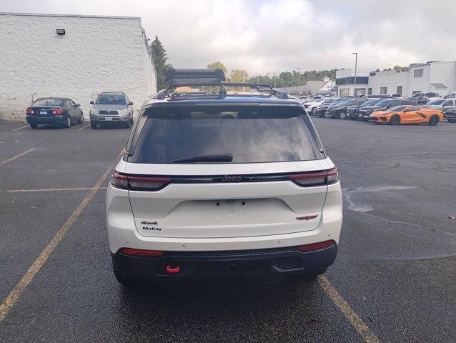 used 2022 Jeep Grand Cherokee car, priced at $33,924