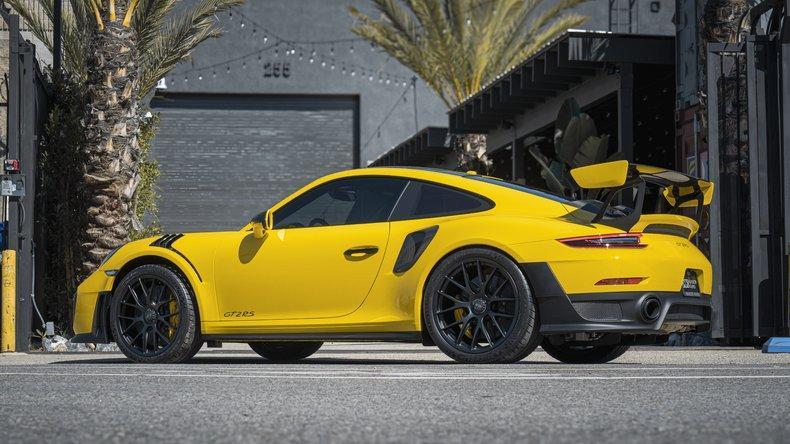 used 2018 Porsche 911 car, priced at $950,000