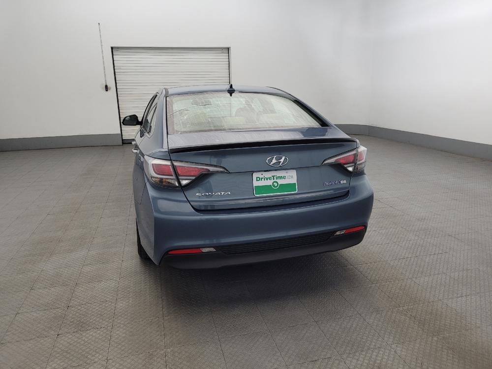 used 2016 Hyundai Sonata Hybrid car, priced at $19,095