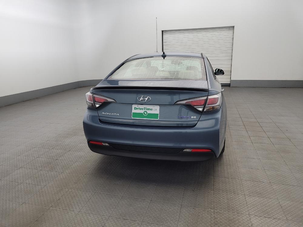 used 2016 Hyundai Sonata Hybrid car, priced at $19,095