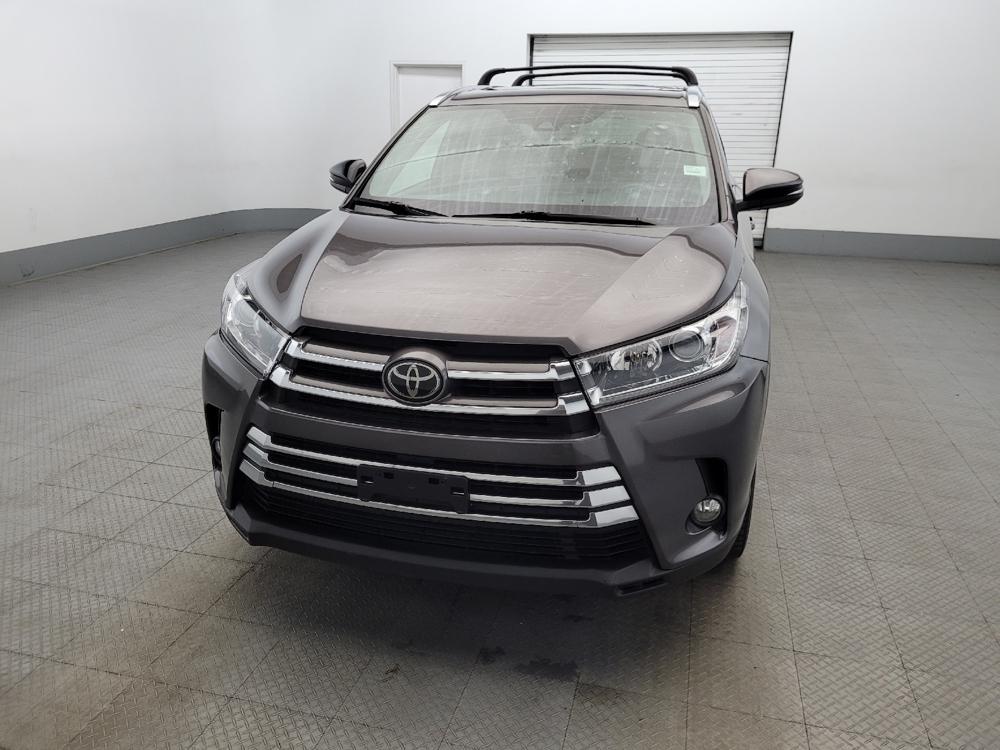 used 2018 Toyota Highlander car, priced at $24,495