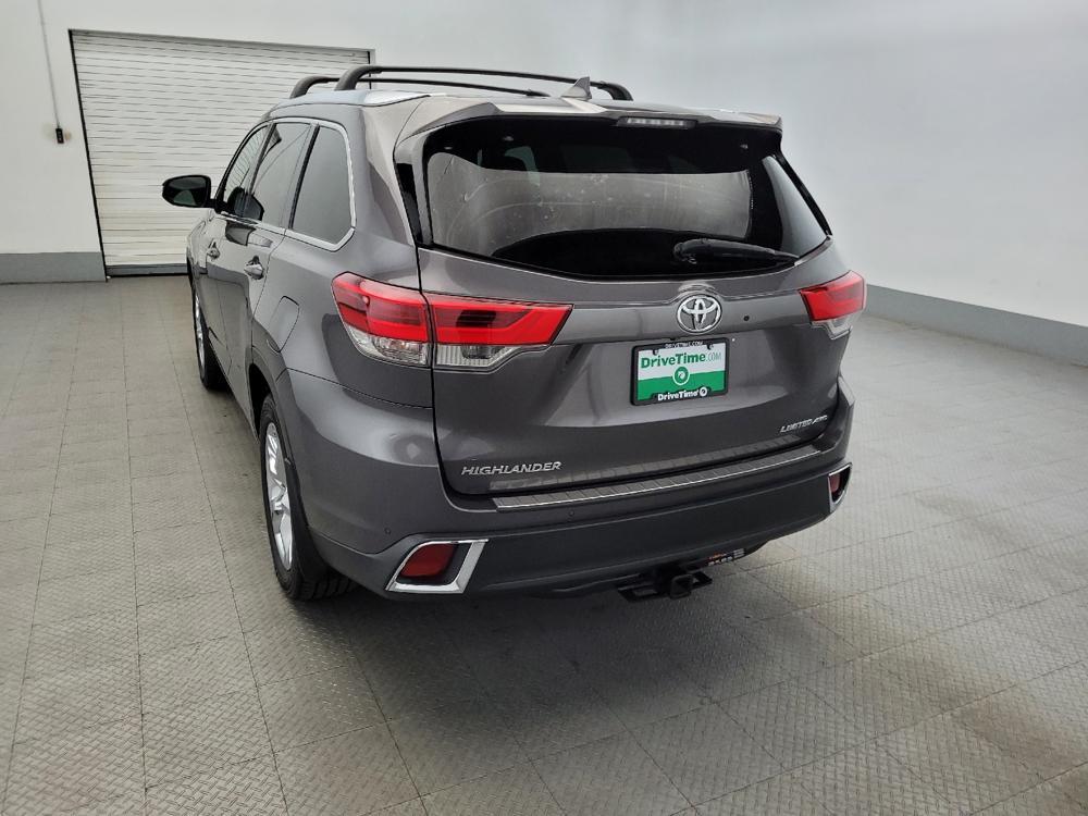 used 2018 Toyota Highlander car, priced at $24,495